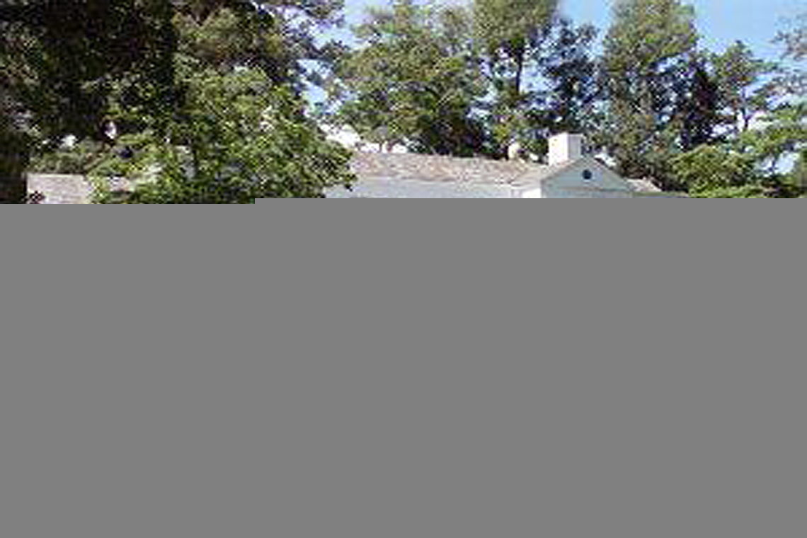 Pond House Inn